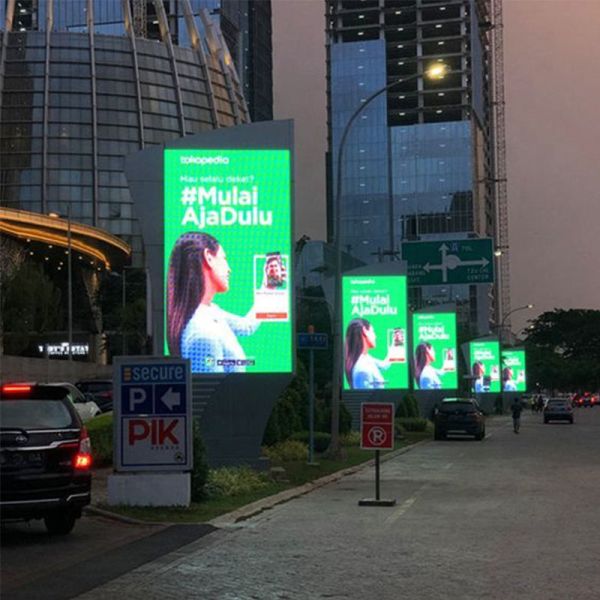 Advertising Pole LED Display Screen Street Digital P3 Outdoor Led Screen