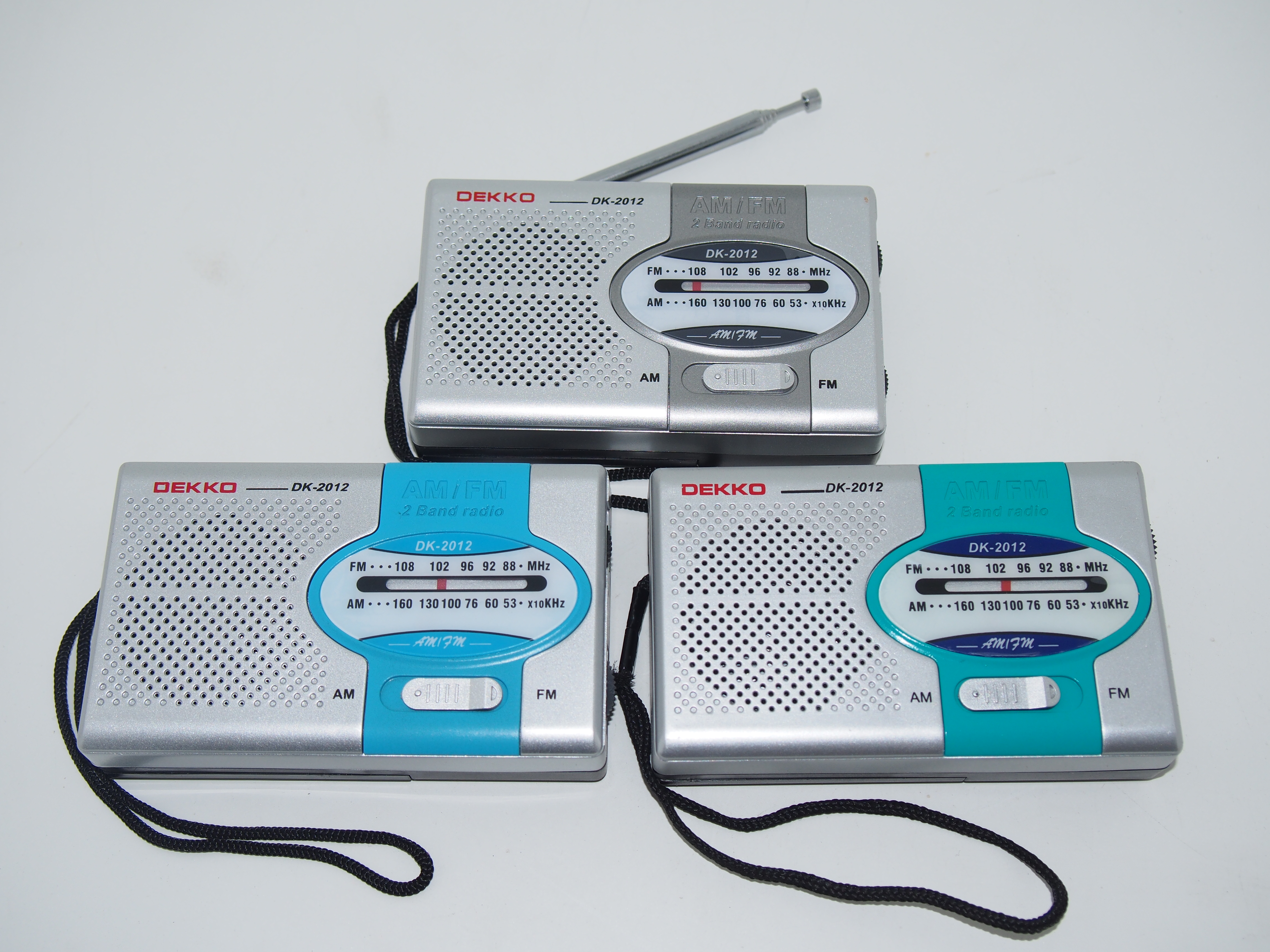 XIBOMAN Горячая продажа Легкое портативное радио AM FM с функцией 2 полосы и 2 * AA батареи поддержки пользовательского логотипа