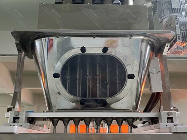 Earth Bag Liquid Filling Machine 25L 4 Head Fully Automatic