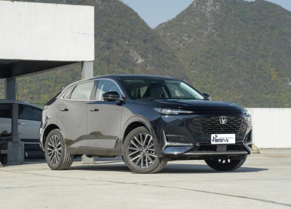 Chang An EV Changan UNI-K New Version 233Ps 171Kw 390Nm Gasoline New SUV Car