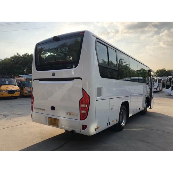 Autobus de transport de passagers d'occasion 33 places avec boîte de vitesses manuelle