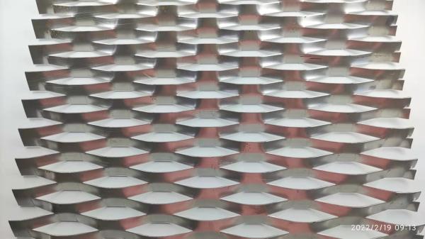 Big Diamond Hole Expanded Metal Mesh Powder Coated 1.5x3m
