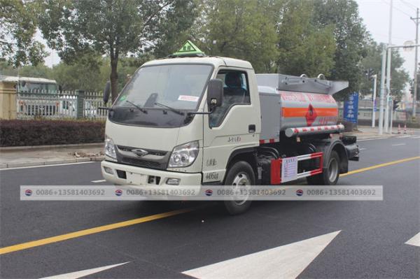 Forland Mini Truck diesel 2000l 1500L Capacity Fuel Tanker Truck With Dispenser