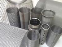 Écran d'extrudeuse cylindrique à bords soudés et bords encadrés en aluminium à couche unique ou multicouche