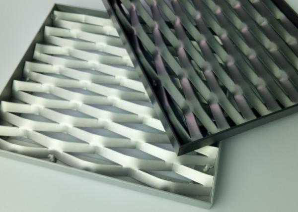 Revêtement en treillis déployé d'aluminium doré 3,5 mm 4,0 mm avec cadre