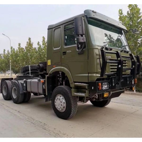Shacman Truck F2000 F3000 H3000 X3000 10 Wheels 6X4 Heavy Duty Semi Trailer Head Tractor Trailer Truck