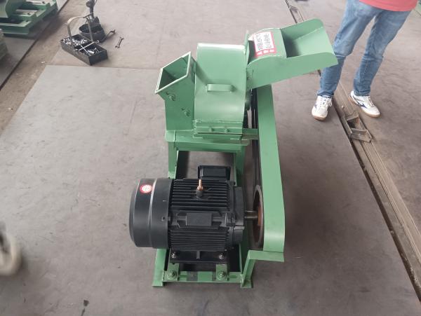 Large Capacity High Velocity 15hp Wood Chipper Machine Commercial Use