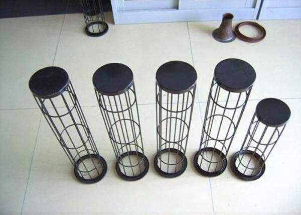 Cage de filtre pour des chaussettes de filtre d'aquarium
