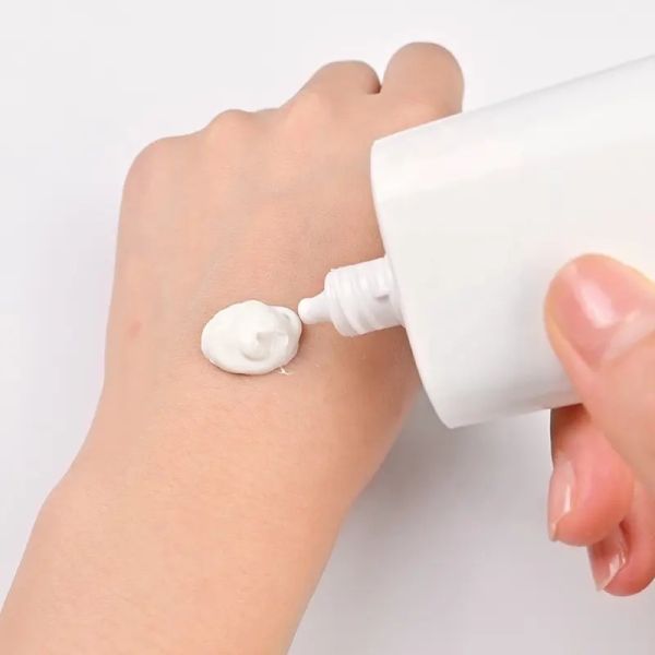 Unisex лосьон солнцезащитного крема стороны предохранения от Солнца продуктов заботы кожи OEM с аттестацией ISO22716