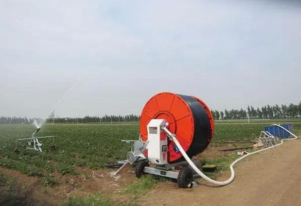 Metal Hose Reel Irrigation System Versatile Truss And Adjustable Spray
