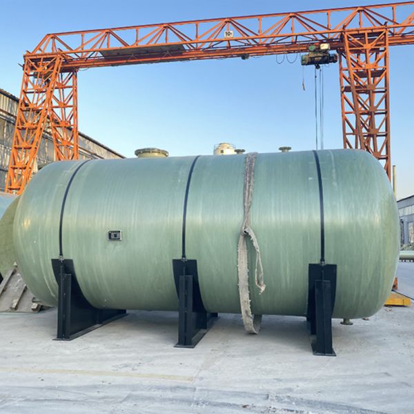 Vertical FRP Insulated Storage Tank With Thermal Insulation Layer Constant Temperature