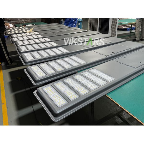 600W 750W 900W Integrated Solar Street Lights For Highway Main Street With Motion Sensor