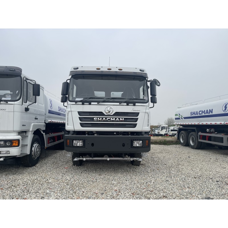 Shacman F3000 8x4 20–25 m³ Multifunctional Water Sprinkler/Transport Truck (Suitable for municipal landscaping)