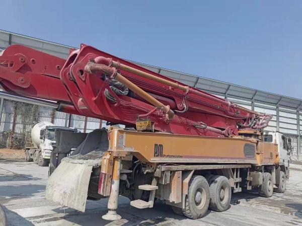 2013 Pompe à béton Putzmeister 53m Couleur orange Amplitude vibrante 2,6 mm Version