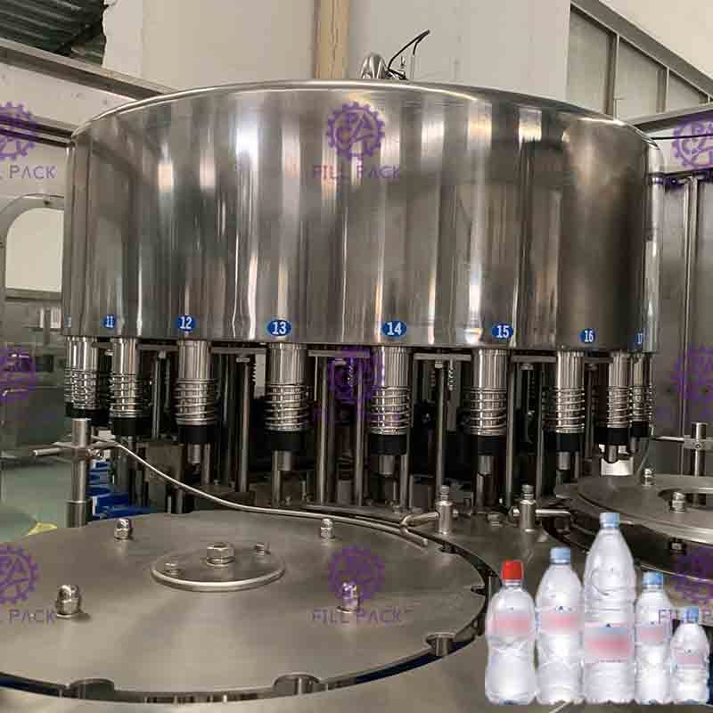 3 In 1 Monoblock Mineral Water Filling Capping Machine 10000BPH Plastic Bottle Rinsing