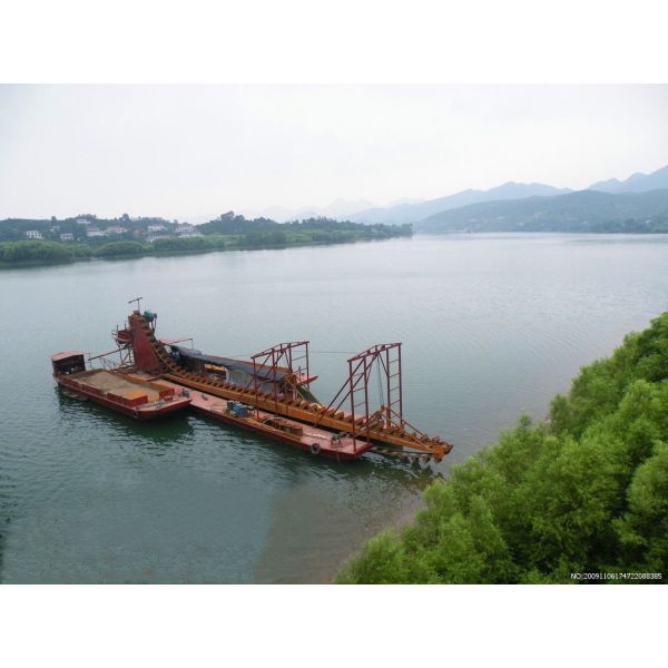 Diesel Bucket Chain Gold Mining Dredger with 24m Dredging Depth 200cm Draught
