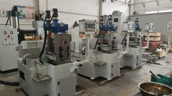 Mini-laboratoire de laminage à froid pour la R & D 100-300 mm de largeur 2Hi 4Hi