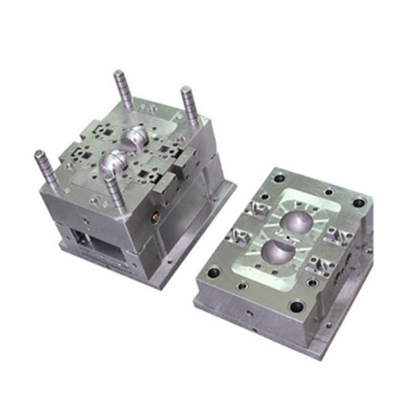 PC Material Assured Plastic Injection Mould Services For Plastic Lamp Housing Cold Runner Injection Molding