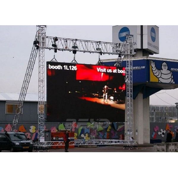 Водостойкий высокий шкаф дисплея СИД 500*1000мм проката яркости 6500кд/скм П3.91 на открытом воздухе