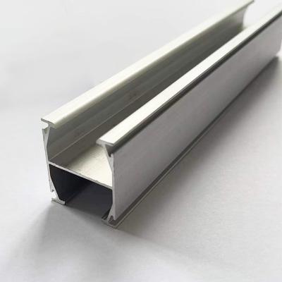 Trilhos de montagem de painéis solares personalizados de alta resistência Fácil instalação