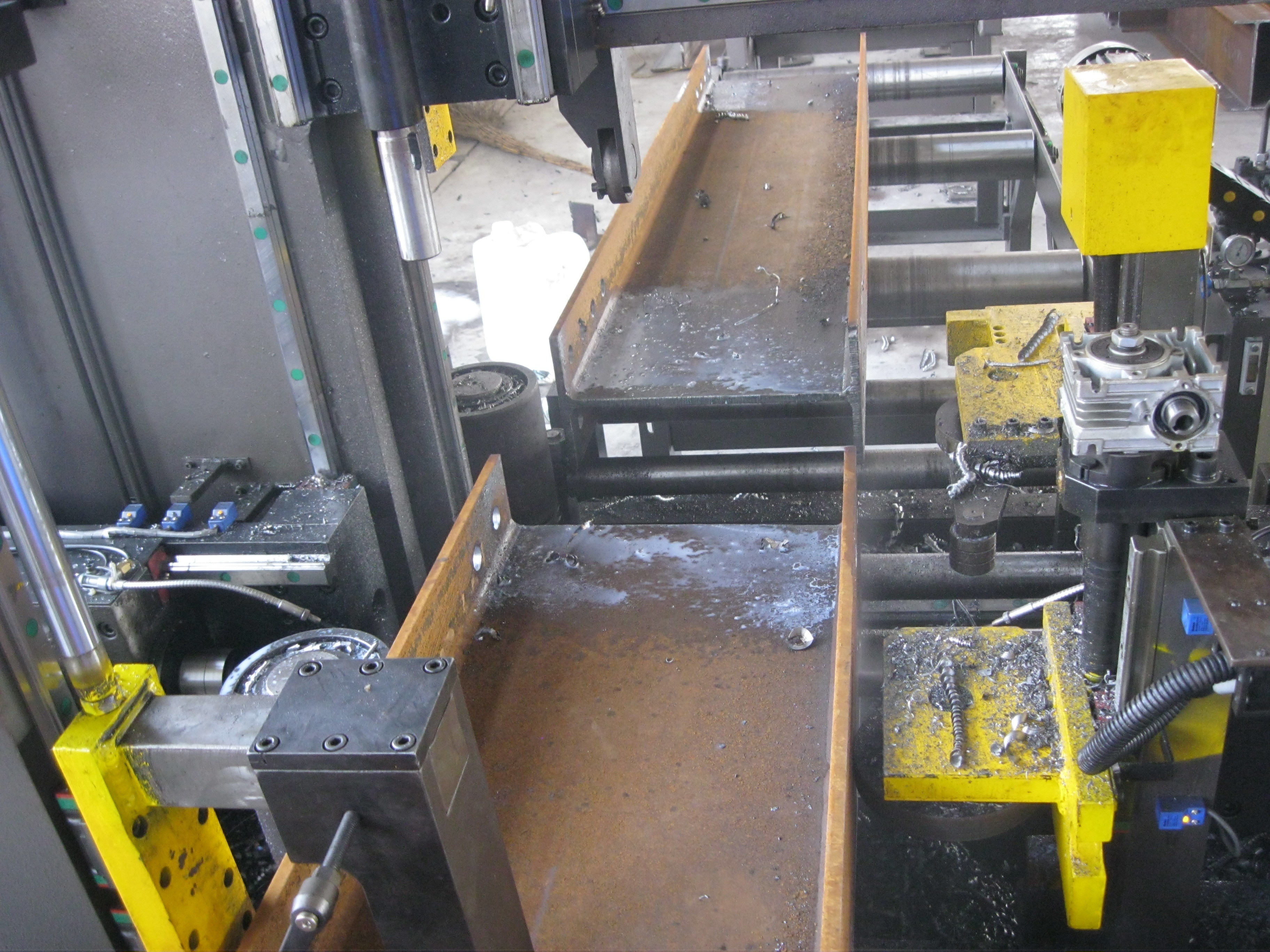Линия высокая эффективность машины полноавтоматического луча CNC h сверля в изготовлении стальной структуры