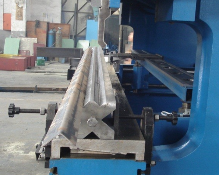 2×320T CNC Tandem Hydraulic Press Brake Machine with DA53T Control System
