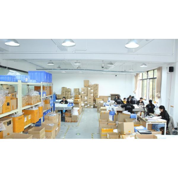 Bijoux de piercing pour le corps labret en titane, bijoux de piercing pour le corps, clous de lèvres à poussoir sans filetage