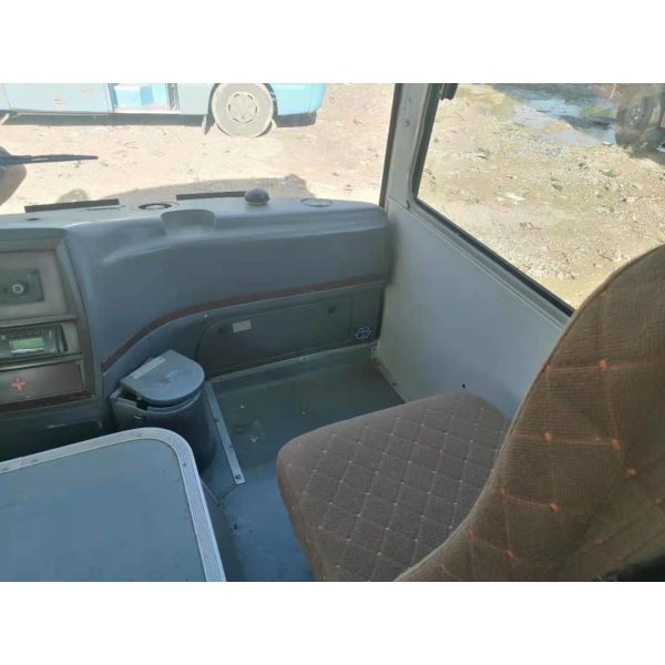 Used Mini Bus Yutong ZK6608 19 Seats Front Engine Steel Chassis Used Coach Bus Left Steering Low Kilometer