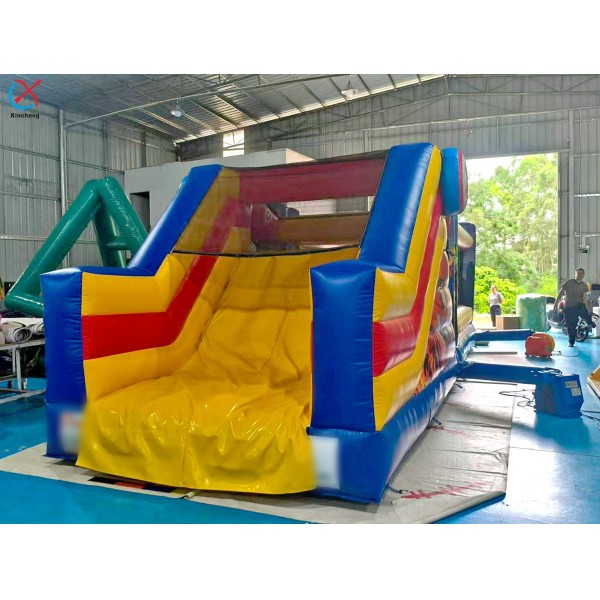 Super Hero Theme Inflatable Obstacle Course With Slide Inflatable Jumping Castle