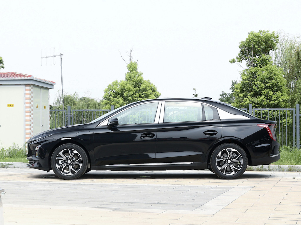 Используемый автомобиль привода переднего колеса средства EV положительной величины 605km Hongqi E-QM5 2023