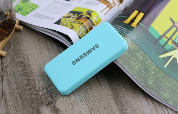 Super Slim Rubber Oil Casing Mobile Power Bank 6000mAh Samsung Battery Power Bank 5V 2A