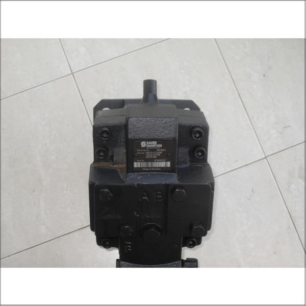 Motor hidráulico Danfoss H1B110A E2AANBTADSJS SA para rotación suave y en