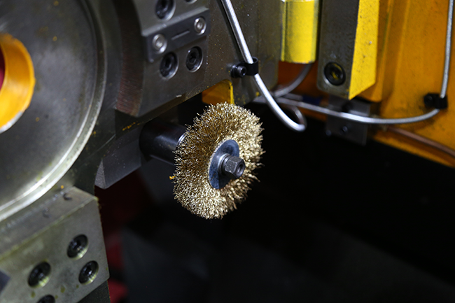 Machine d'affûtage de scie circulaire CNC en alliage de cuivre pour tuyaux de 10 mm à 70 mm