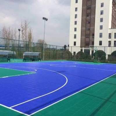 Pavimentos esportivos com 15 mm de espessura