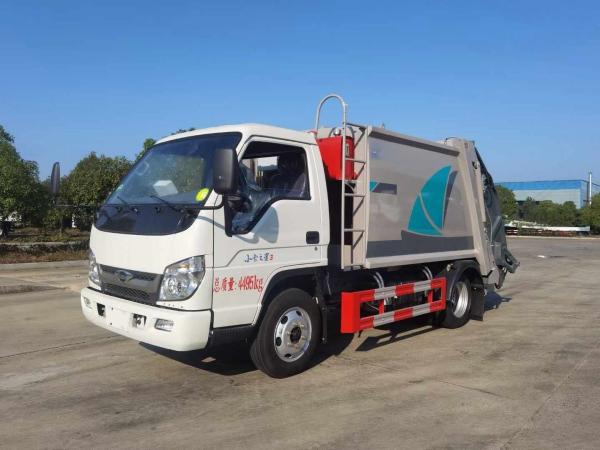 Manual Transmission 5m3 Capacity Diesel Compactor Garbage Truck for Waste Compression