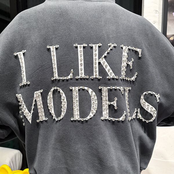 Costume sur mesure Sweat Suit Rhinestone Tracksuit Fermeture à glissière Hoodies Vêtements de rue Sacs empilés Flared Sweatpants Hoodie et Sweatpants Ensemble Hommes