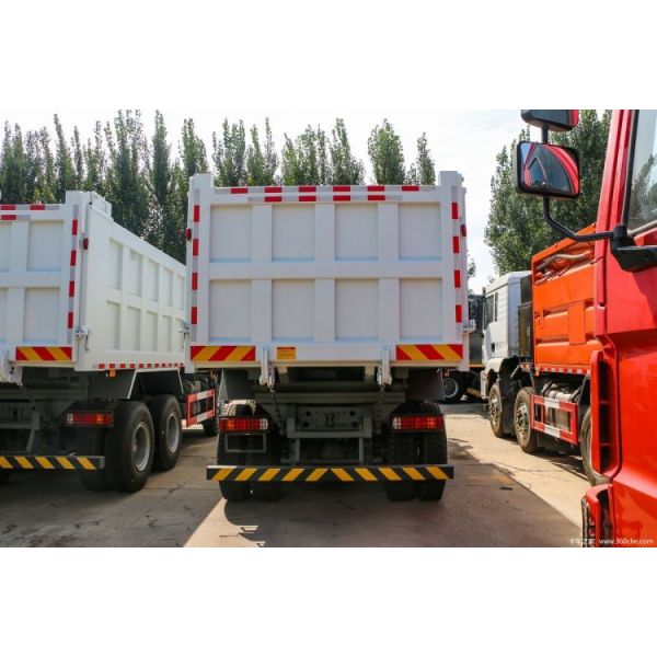 6.8X2.35X1.5 Cargo Tank 8X4 371hp 375 HP HOWO-70 km Dump Truck with Drive Wheel 6x4