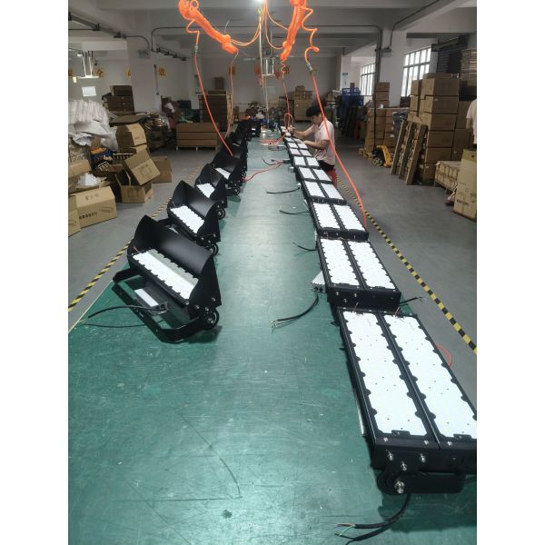 240W-2000W Stadium LED Flood Light for Outdoor Sport Black 80°21' High Mast Light With Aluminum Body IP66 for Gym & Field