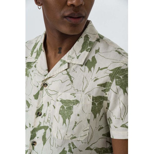 Men’s Breathable Linen Blend Shirt with Stylish Print and Short Sleeve Design for Summer Casual Wear