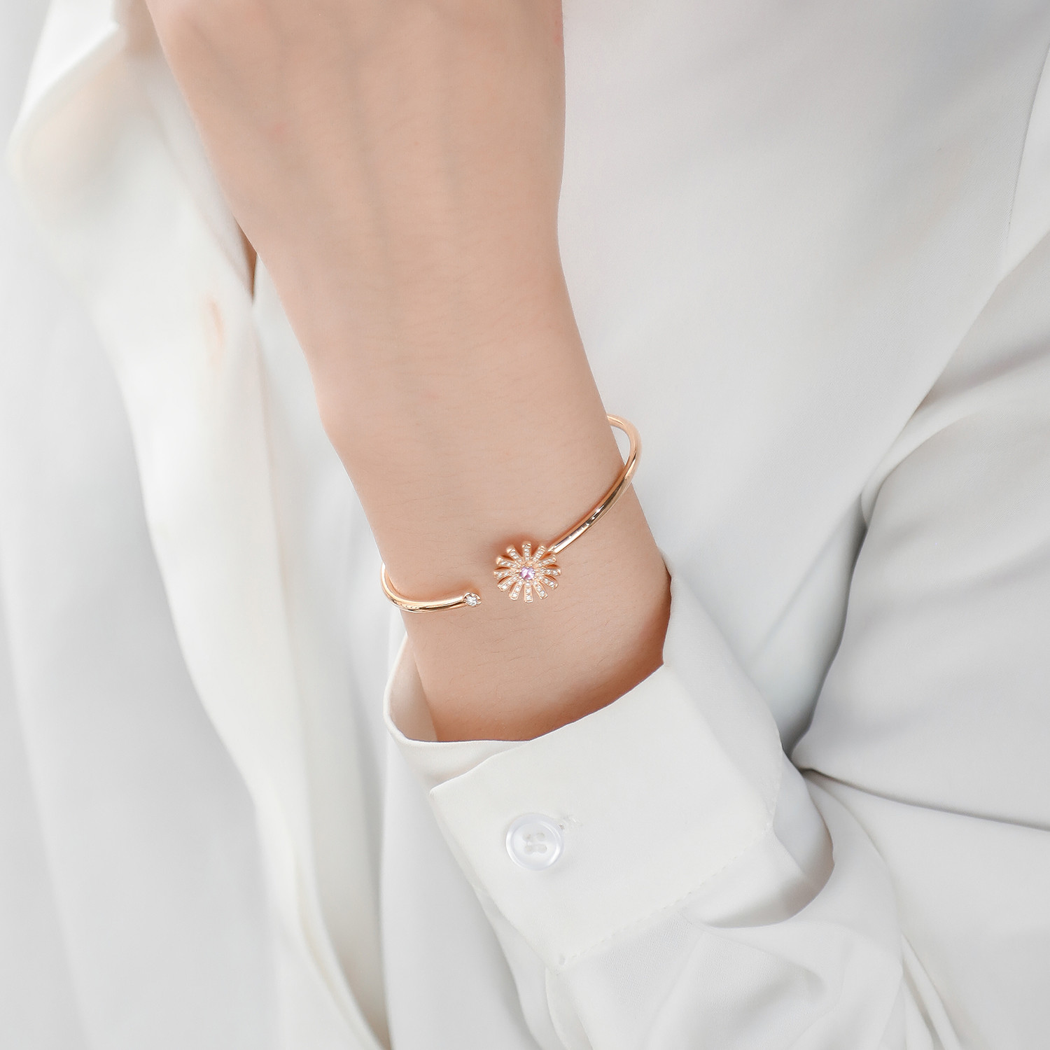 Bangle драгоценной камня розового диаметра Bangle 0.24ct 13mm диаманта 18K твердый с цветком
