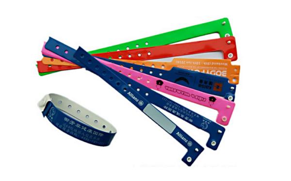 PVC Plastic Identity Recognition Wristbands , Plastic Bracelets For Events Logo Printed