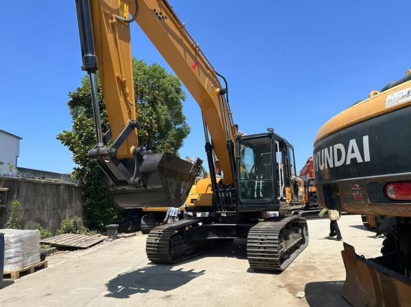 優れた状態の、中古Sany SY215C油圧クローラーショベル