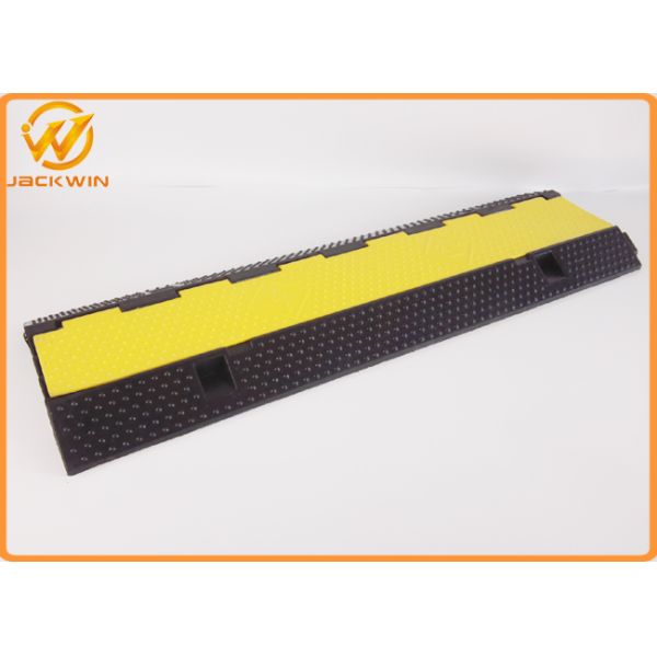 3 Channels Rubber Cable Protector Ramp Cord Cover 20 Ton Weight Capacity 1000 * 300 * 50 mm