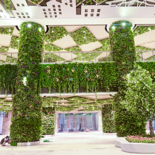 Fire Retardant Artificial Landscape Trees Pillar Plant Shopping Mall Decor