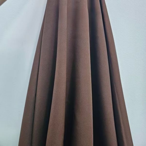 Polyester Fabric For Shirts, Trousers & Skirts – Durable, Easy-Care & Climate Friendly
