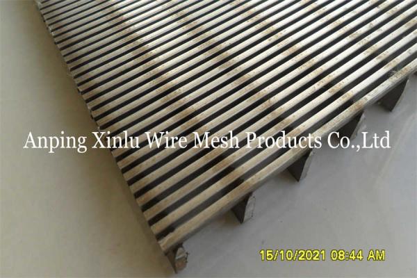 Flat Wedge Wire Panel Iron Ore 316 Stainless Steel Grating 300 - 3000mm Width