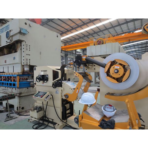 Auto Coil Feeder Straightener Machine Stainless Steel Coil Stamping Feed