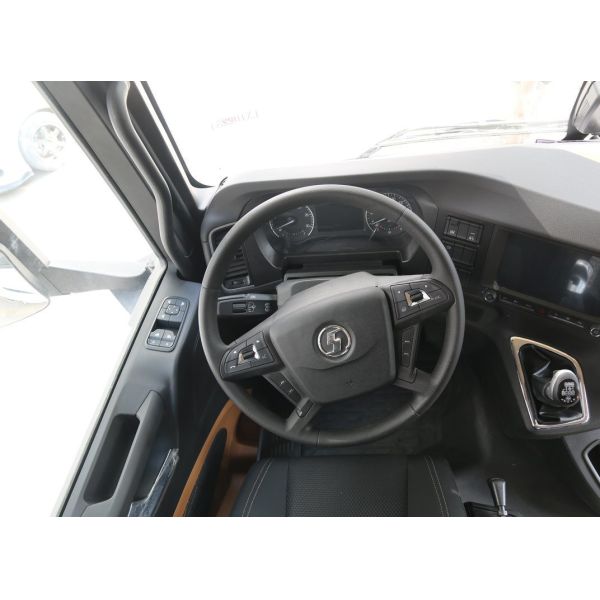 Прицел грузовик белый цвет 6*4 Шекман Х6000 Камминс 490 л.с. Двигатель 10 шинок Лист пружина