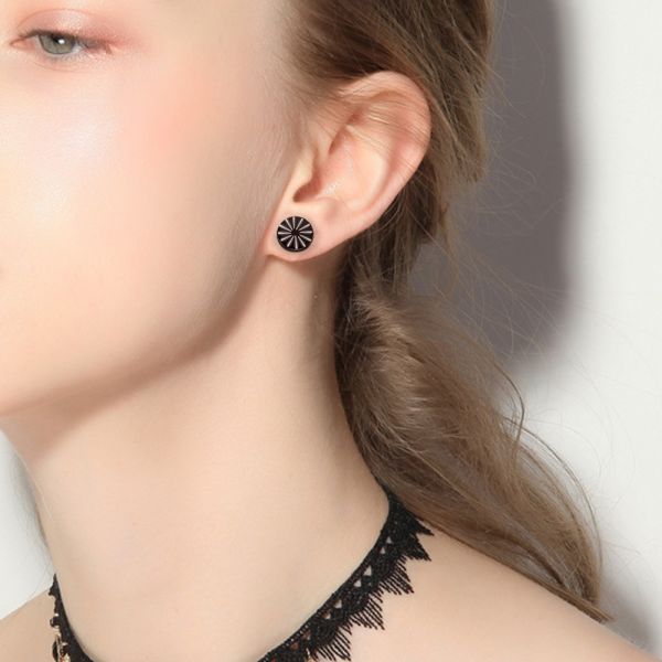 Newest fashion jewelry cool women earrings round black stud earrings