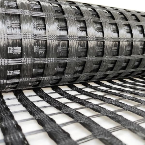 50-200m Length Geogrid for Asphalt Road Construction Durable Polyester PET Composite
